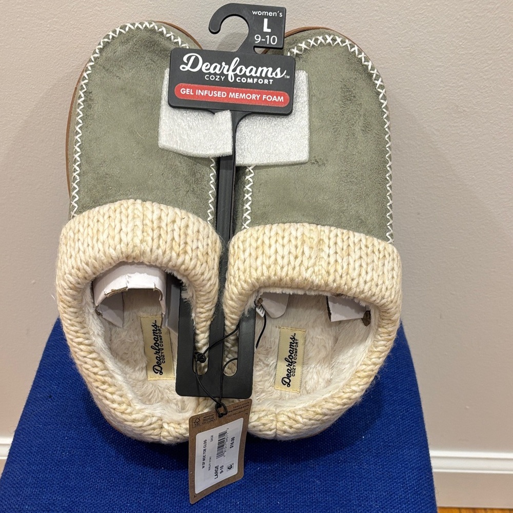 Dearfoams Green and Cream Knit Cuff Slippers - Picture 3 of 5